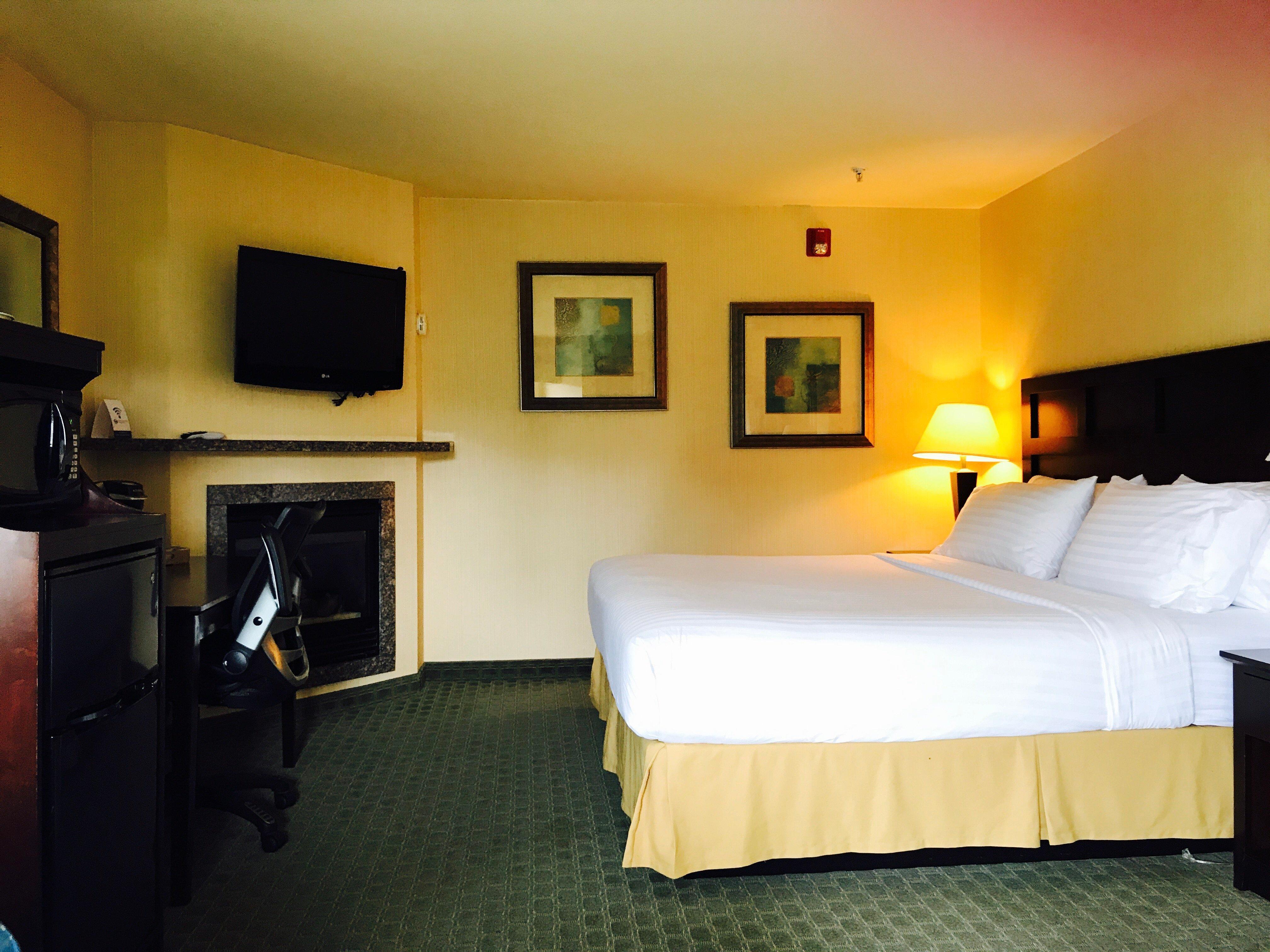Holiday Inn Express Fort Bragg By Ihg Eksteriør bilde