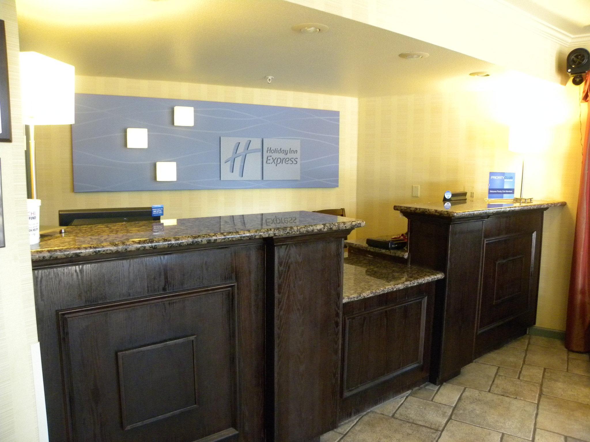 Holiday Inn Express Fort Bragg By Ihg Eksteriør bilde