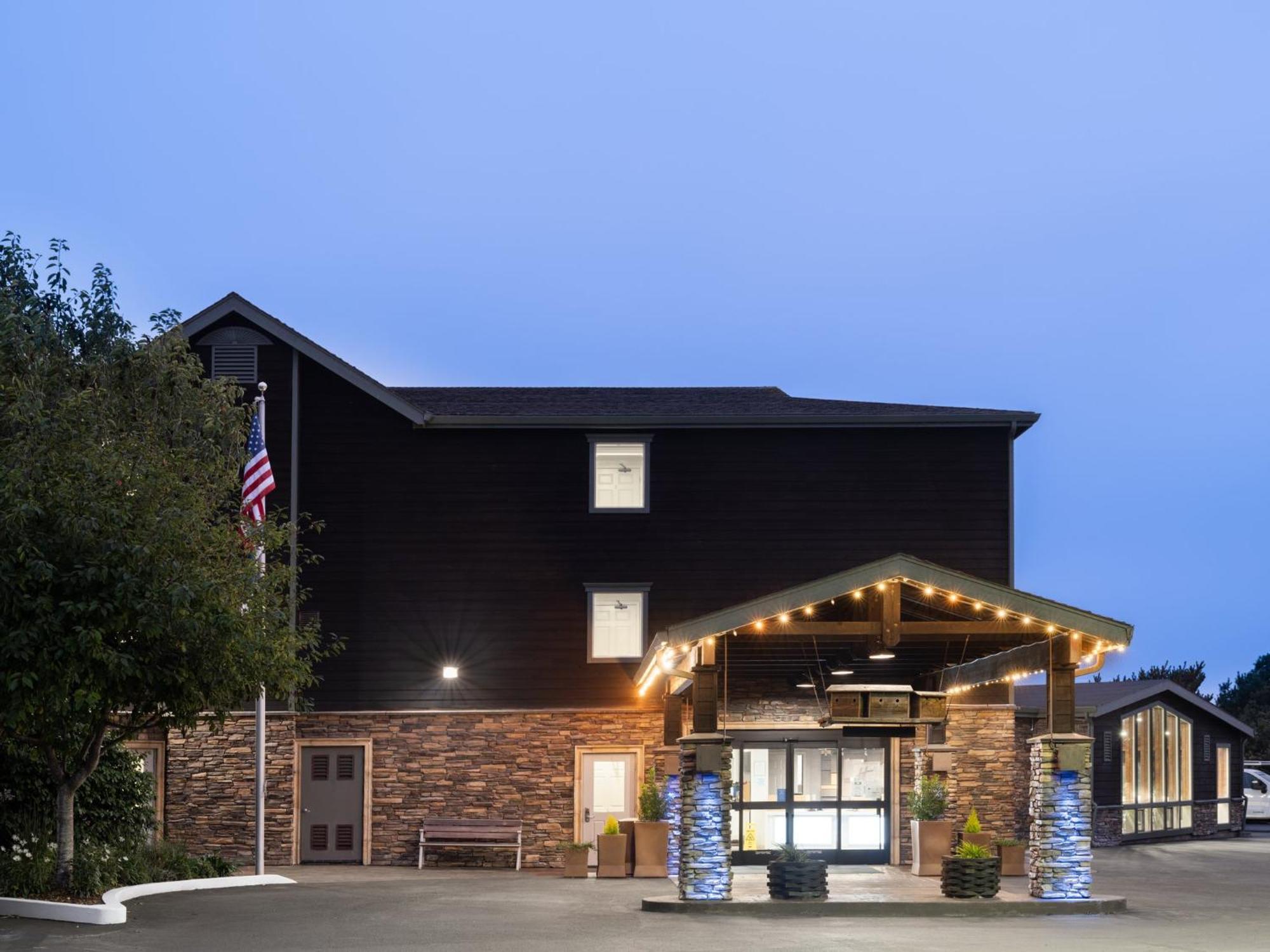 Holiday Inn Express Fort Bragg By Ihg Eksteriør bilde