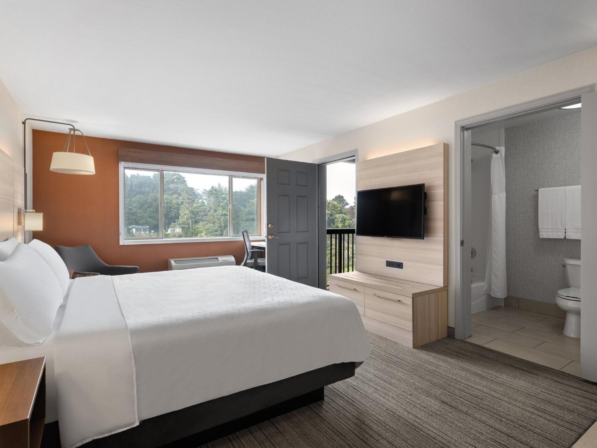 Holiday Inn Express Fort Bragg By Ihg Eksteriør bilde